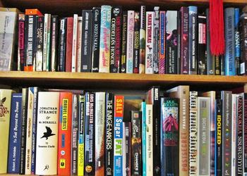 Anzeige · Bücherregal weiß