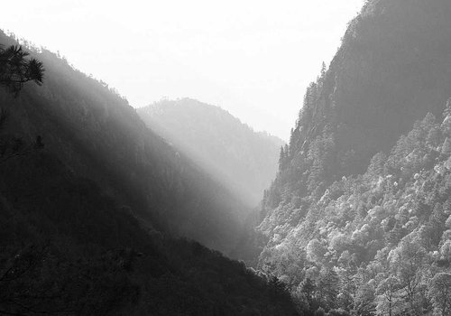 Warnung vor Starkregen am Mittwoch